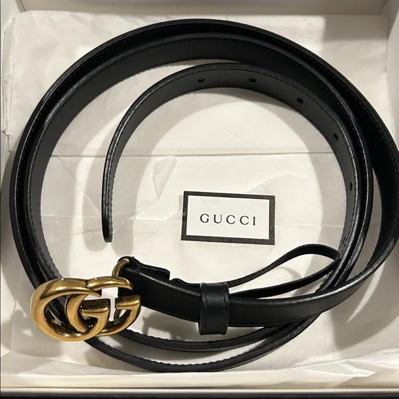 Authentic Gucci Black Leather Slim
GG Marmont Belt 409417 115/46 with Gift Box - Picture 5 of 11